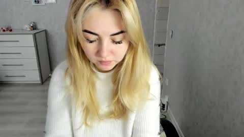 Snapshot of helen_angel_girl chatting on 02/04/26, 06:30 Helen sven online show from 02/04/26, 06:30