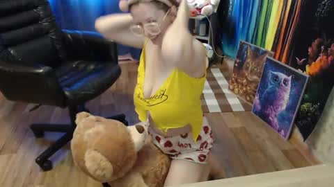 Tanya online show from 05/22/26, 10:10