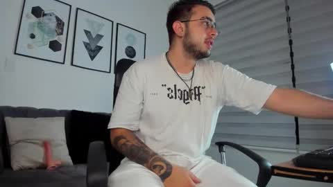 helen online show from 03/23/26, 12:09