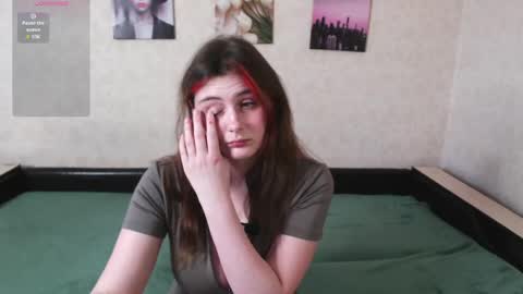 Snapshot of helen_gren chatting on 06/07/26, 05:44 MY NAME IS HELEN WELCOME TO MY ROOM online show from 06/07/26, 05:44