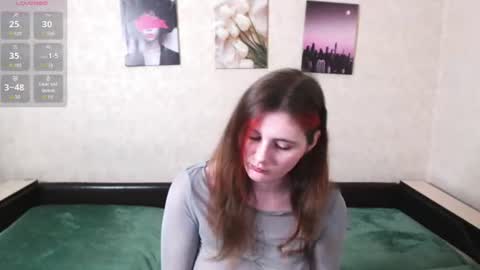 Snapshot of helen_gren chatting on 06/16/26, 05:10 MY NAME IS HELEN WELCOME TO MY ROOM online show from 06/16/26, 05:10