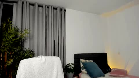 helen_miller online show from 02/22/26, 09:08