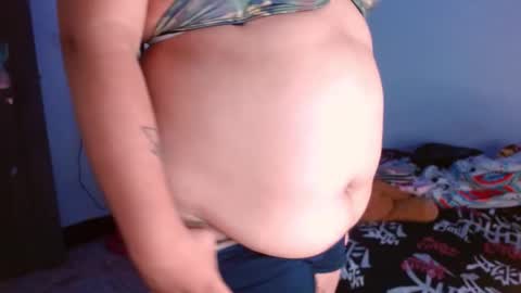 Snapshot of helena_grant chatting on 01/02/25, 03:51 Helena online show from 01/02/25, 03:51