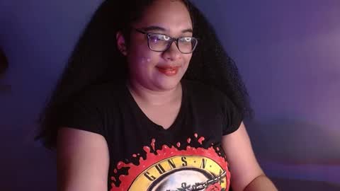 Snapshot of helena_grant chatting on 02/03/25, 05:14 Helena online show from 02/03/25, 05:14