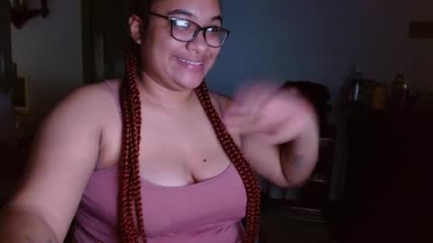 Snapshot of helena_grant chatting on 02/17/25, 04:09 Helena online show from 02/17/25, 04:09