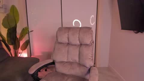 Snapshot of helena_lorente chatting on 01/09/25, 11:13 Helen online show from 01/09/25, 11:13