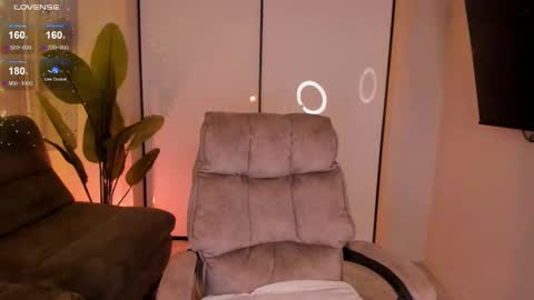 Snapshot of helena_lorente chatting on 01/14/25, 11:27 Helen online show from 01/14/25, 11:27