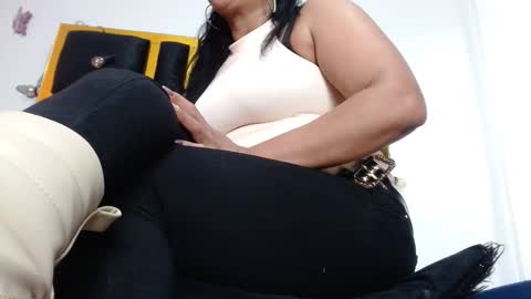 Snapshot of helenahotwet chatting on 12/06/24, 07:34 helenahotwet online show from 12/06/24, 07:34