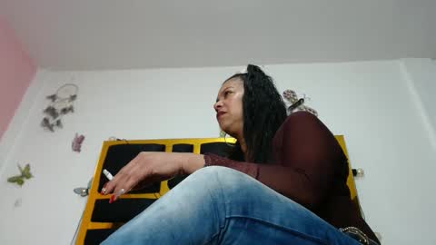 Snapshot of helenahotwet chatting on 01/28/25, 06:49 helenahotwet online show from 01/28/25, 06:49