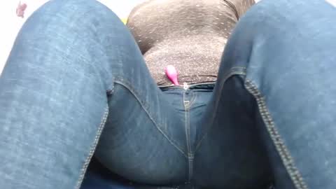 Snapshot of helenahotwet chatting on 09/27/25, 01:49 helenahotwet online show from 09/27/25, 01:49