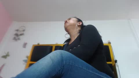 Snapshot of helenahotwet chatting on 10/10/25, 07:02 helenahotwet online show from 10/10/25, 07:02