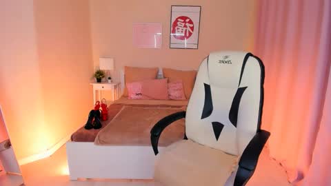 Snapshot of helenaregal chatting on 11/05/25, 01:33 Helena online show from 11/05/25, 01:33