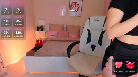 Snapshot of helenaregal chatting on 11/16/25, 06:46 Helena online show from 11/16/25, 06:46