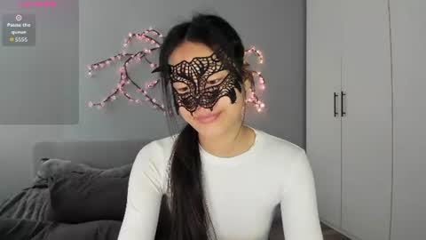 Hi I am Helen online show from 07/17/26, 02:07