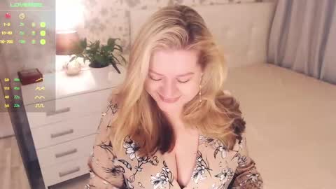 Snapshot of helenbonham chatting on 12/20/24, 04:09 Helena Bonham online show from 12/20/24, 04:09