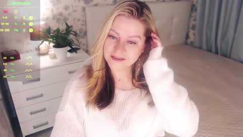 Snapshot of helenbonham chatting on 12/23/24, 03:40 Helena Bonham online show from 12/23/24, 03:40