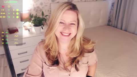 Snapshot of helenbonham chatting on 01/21/25, 07:47 Helena Bonham online show from 01/21/25, 07:47