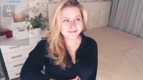 Snapshot of helenbonham chatting on 02/15/25, 04:25 Helena Bonham online show from 02/15/25, 04:25