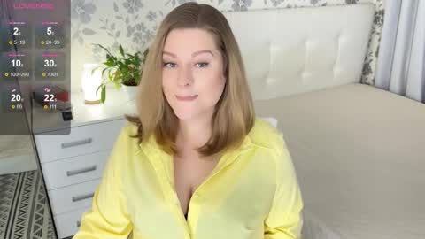 Snapshot of helenbonham chatting on 10/29/25, 03:58 Helena Bonham online show from 10/29/25, 03:58