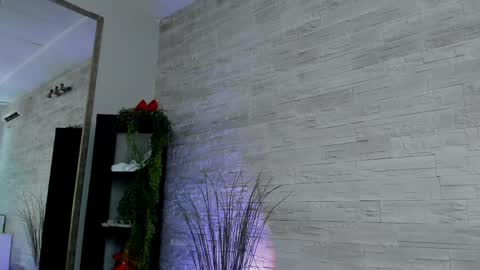 Helen online show from 04/11/26, 07:45