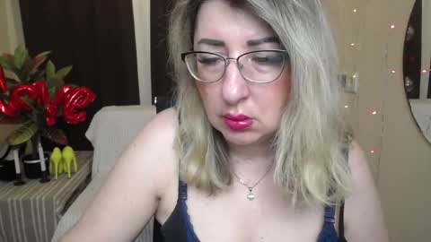 helenenigma online show from 02/07/25, 07:27