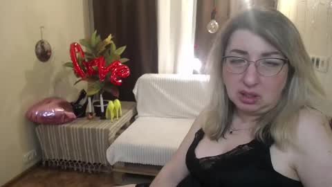 helenenigma online show from 02/21/25, 01:33