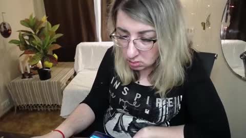 helenenigma online show from 03/04/25, 05:00