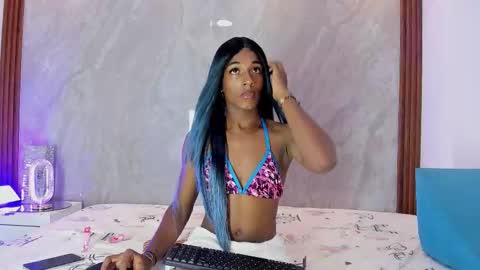 helenjhons online show from 01/08/26, 06:43