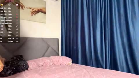 Chloe online show from 10/05/25, 12:36