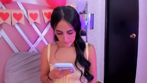 Snapshot of helenn_monroy1 chatting on 02/16/26, 07:21 online show from 02/16/26, 07:21