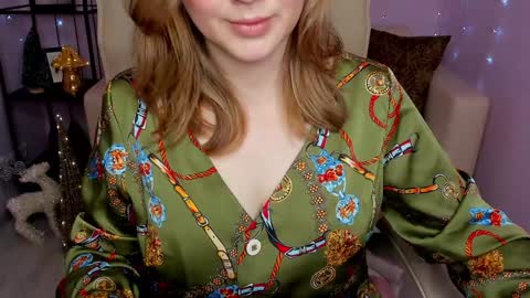 Helen online show from 12/19/24, 02:01