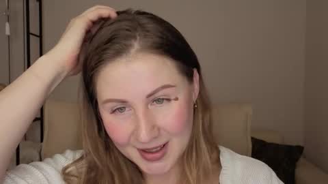 Helen online show from 11/28/25, 02:03