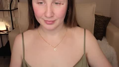 Snapshot of helens_lov chatting on 01/14/26, 08:20 Helen online show from 01/14/26, 08:20