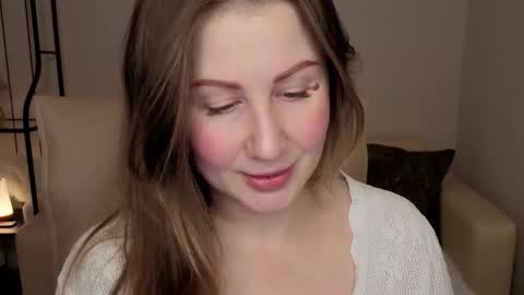 Snapshot of helens_lov chatting on 02/08/26, 01:42 Helen online show from 02/08/26, 01:42