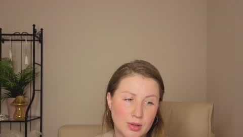 Snapshot of helens_lov chatting on 07/02/26, 02:33 Helen online show from 07/02/26, 02:33