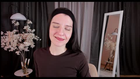 Helen online show from 01/24/25, 02:28