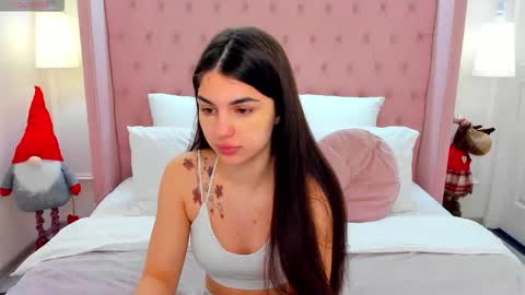 Helen online show from 12/19/25, 01:29