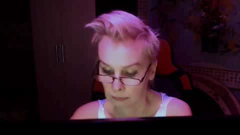 Snapshot of helgahimmele chatting on 03/22/26, 08:23 Helga online show from 03/22/26, 08:23