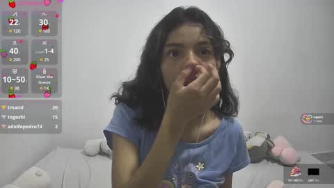 Snapshot of helia_n_amy chatting on 01/12/25, 08:14 Helia Transfem and Amy online show from 01/12/25, 08:14