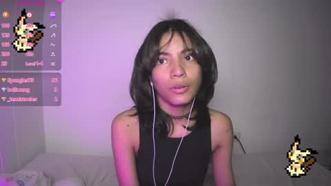 Snapshot of helia_n_amy chatting on 01/21/25, 08:19 Helia Transfem and Amy online show from 01/21/25, 08:19