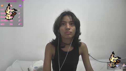 Snapshot of helia_n_amy chatting on 01/21/25, 01:54 Helia Transfem and Amy online show from 01/21/25, 01:54