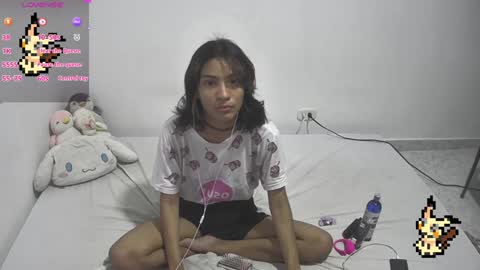 Snapshot of helia_n_amy chatting on 01/22/25, 05:16 Helia Transfem and Amy online show from 01/22/25, 05:16