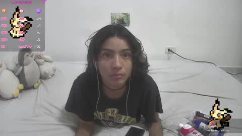 Snapshot of helia_n_amy chatting on 01/24/25, 03:34 Helia Transfem and Amy online show from 01/24/25, 03:34