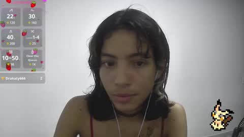 Snapshot of helia_n_amy chatting on 02/13/25, 11:06 Helia Transfem and Amy online show from 02/13/25, 11:06