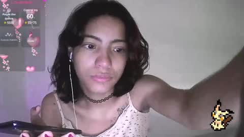 Snapshot of helia_n_amy chatting on 02/21/25, 12:28 Helia Transfem and Amy online show from 02/21/25, 12:28