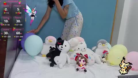 Snapshot of helia_n_amy chatting on 09/19/25, 02:51 Helia Transfem and Amy online show from 09/19/25, 02:51