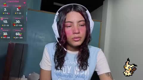 Snapshot of helia_n_amy chatting on 09/24/25, 05:27 Helia Transfem and Amy online show from 09/24/25, 05:27