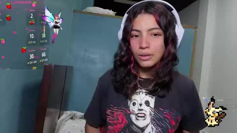 Snapshot of helia_n_amy chatting on 10/11/25, 04:05 Helia Transfem and Amy online show from 10/11/25, 04:05