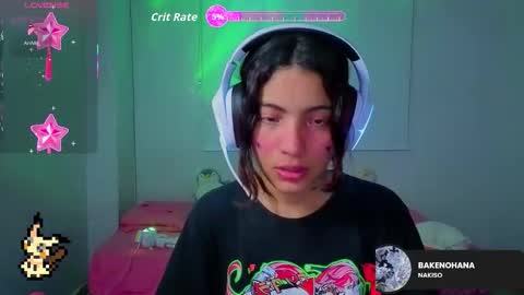 Snapshot of helia_n_amy chatting on 12/13/25, 10:59 Helia Transfem and Amy online show from 12/13/25, 10:59