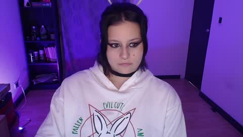 Snapshot of hell_dancer_ chatting on 01/28/25, 11:07 Lexa online show from 01/28/25, 11:07